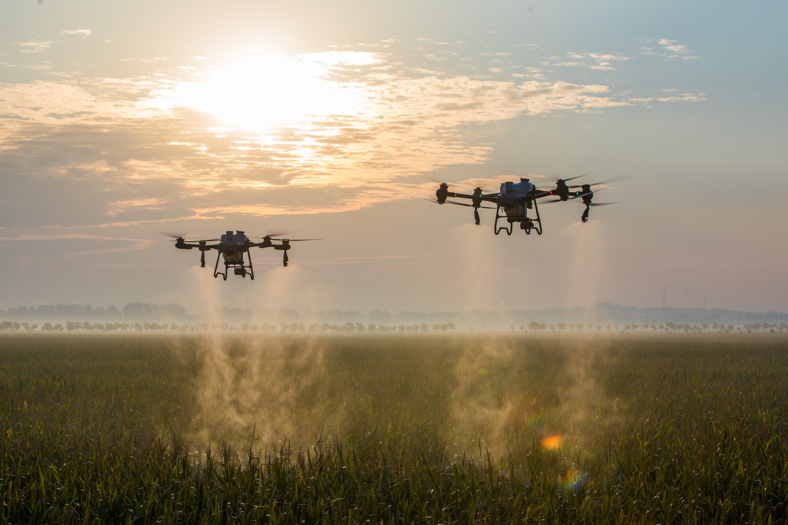 lxz2208180358-drones-7880232